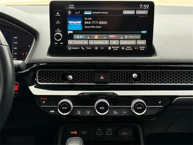 Vehicle image 14 of 24