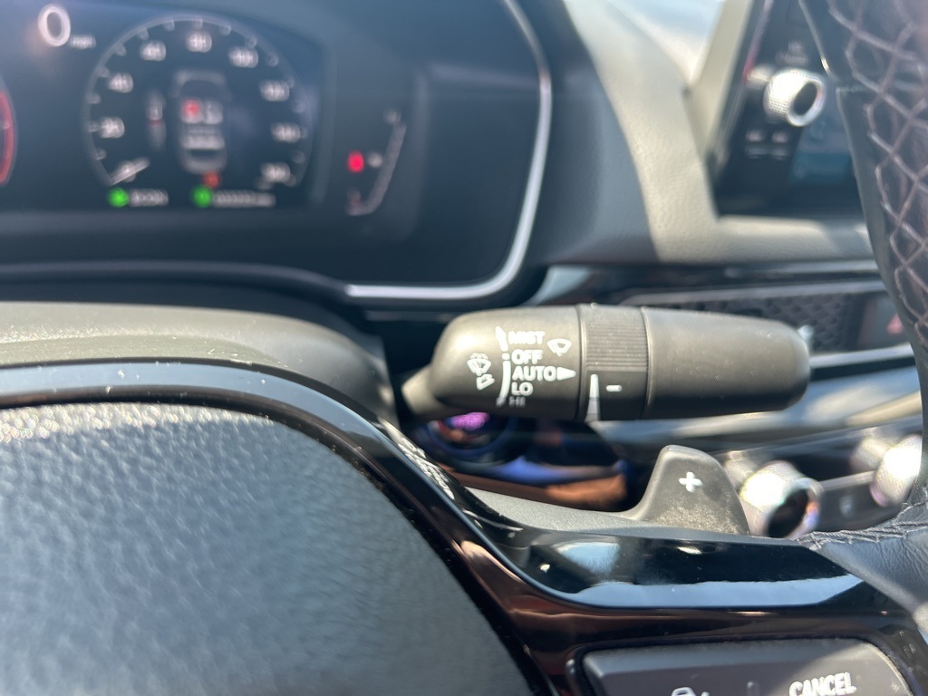 Vehicle image 47 of 49