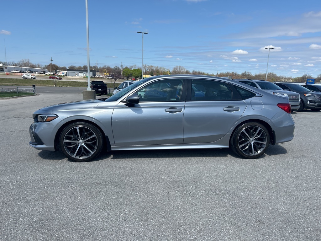 Vehicle image 2 of 49