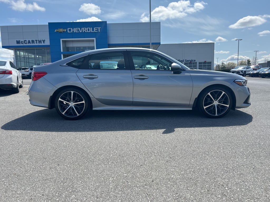 Vehicle image 7 of 49