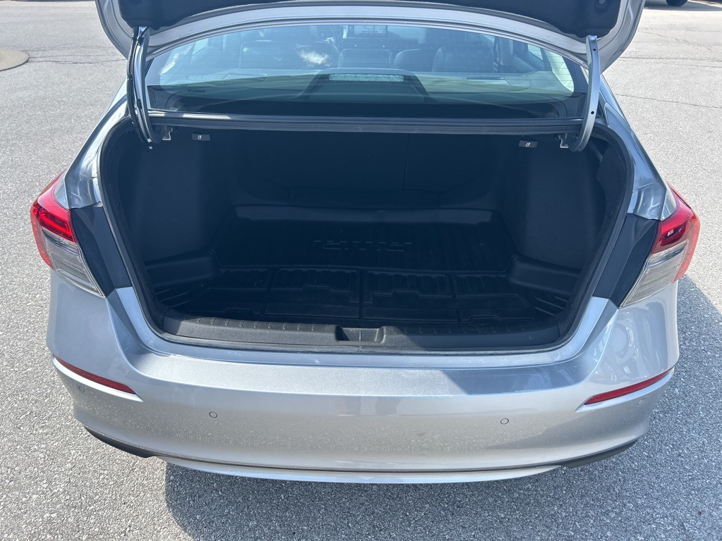 Vehicle image 15 of 49