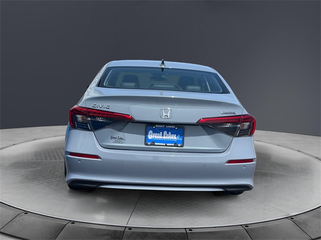 Vehicle image 6 of 24