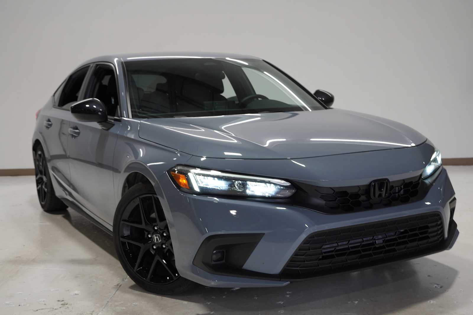 2023 Honda Civic Sport Image 3 of 22