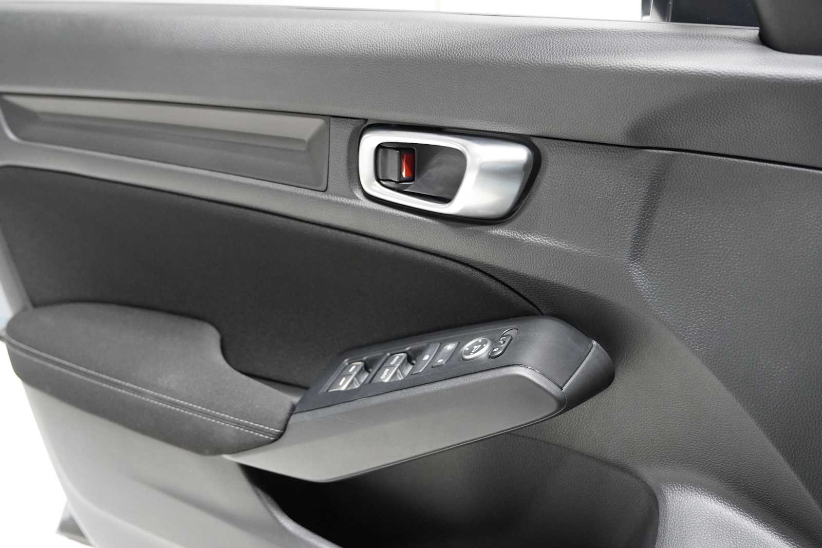 2023 Honda Civic Sport Image 17 of 22