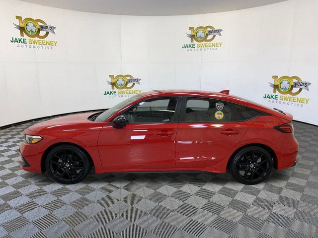 Vehicle image 8 of 28