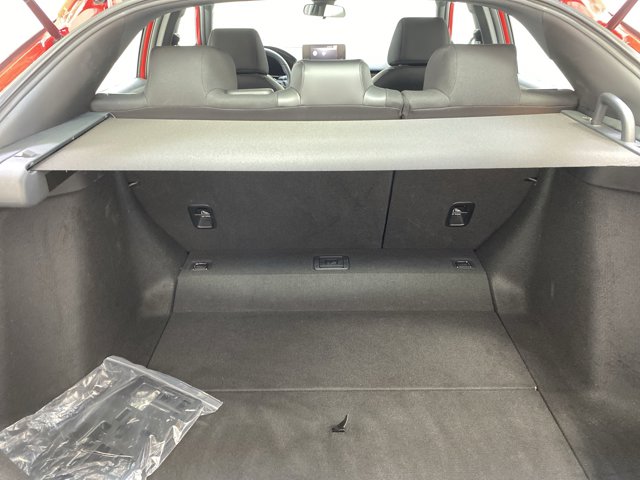 Vehicle image 23 of 28