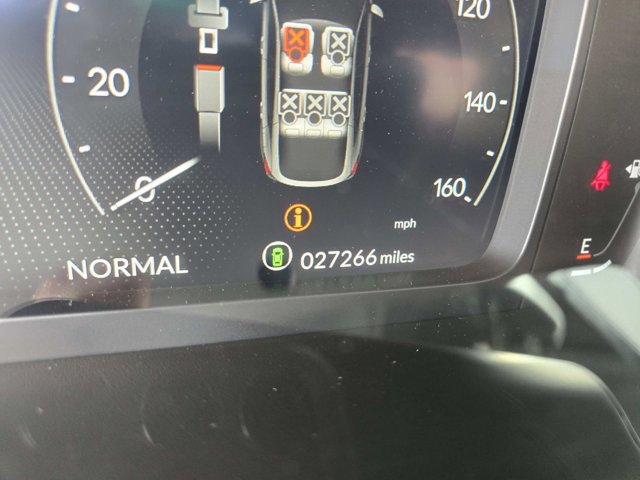 Vehicle image 26 of 39