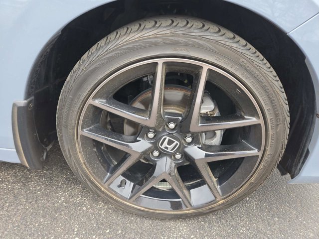 Vehicle image 18 of 39