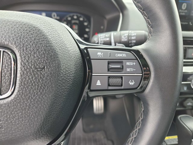 Vehicle image 23 of 39