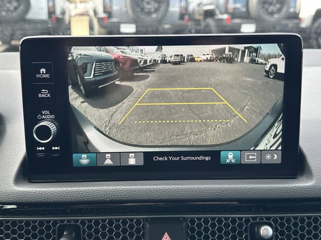 Vehicle image 19 of 25