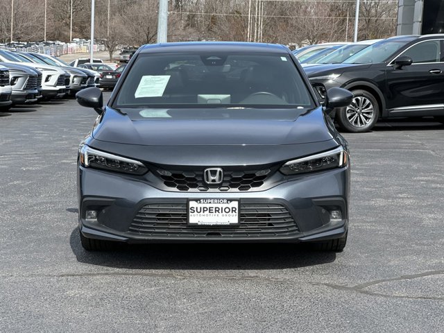 Vehicle image 4 of 25
