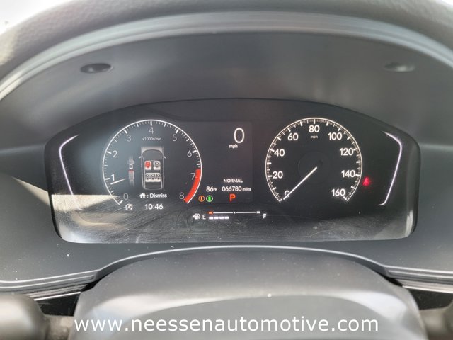 Vehicle image 19 of 32