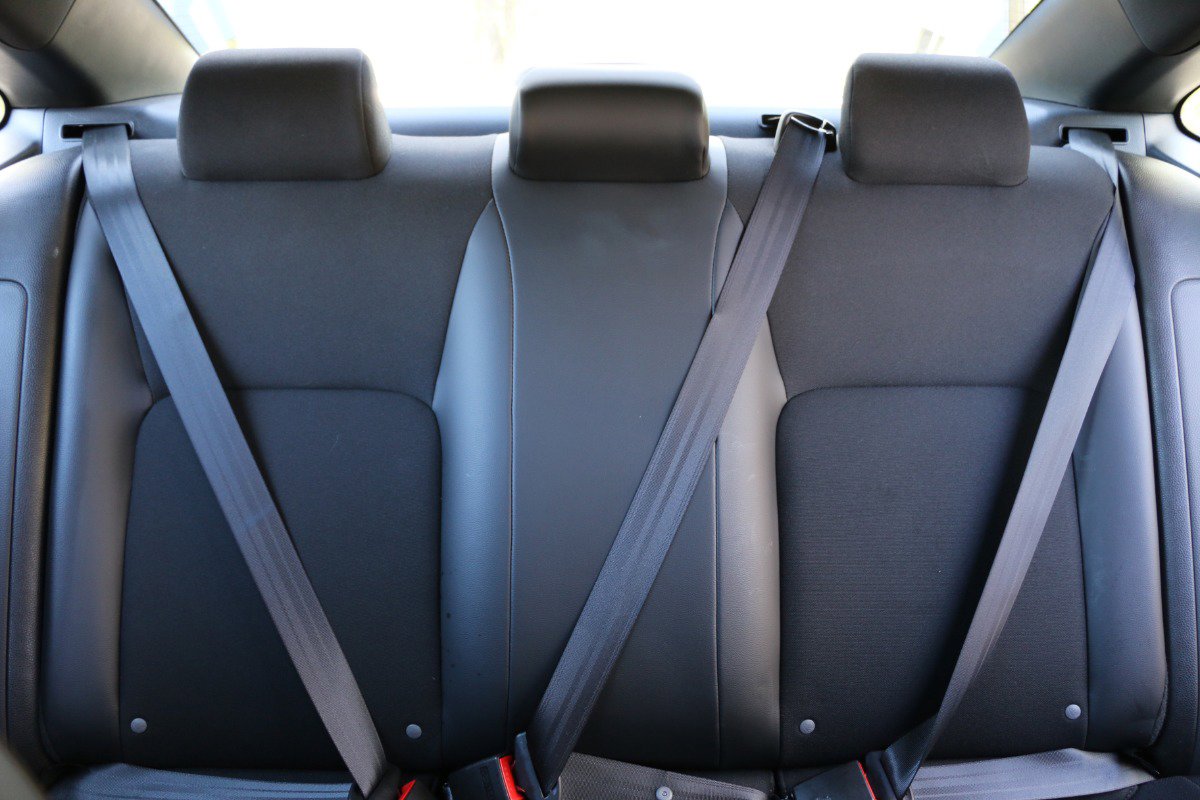 Vehicle image 23 of 27