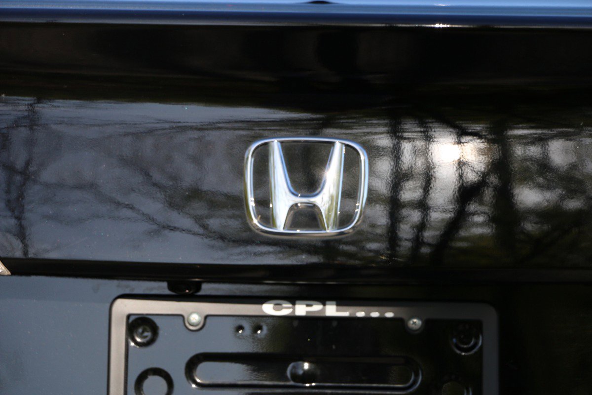 Vehicle image 10 of 27