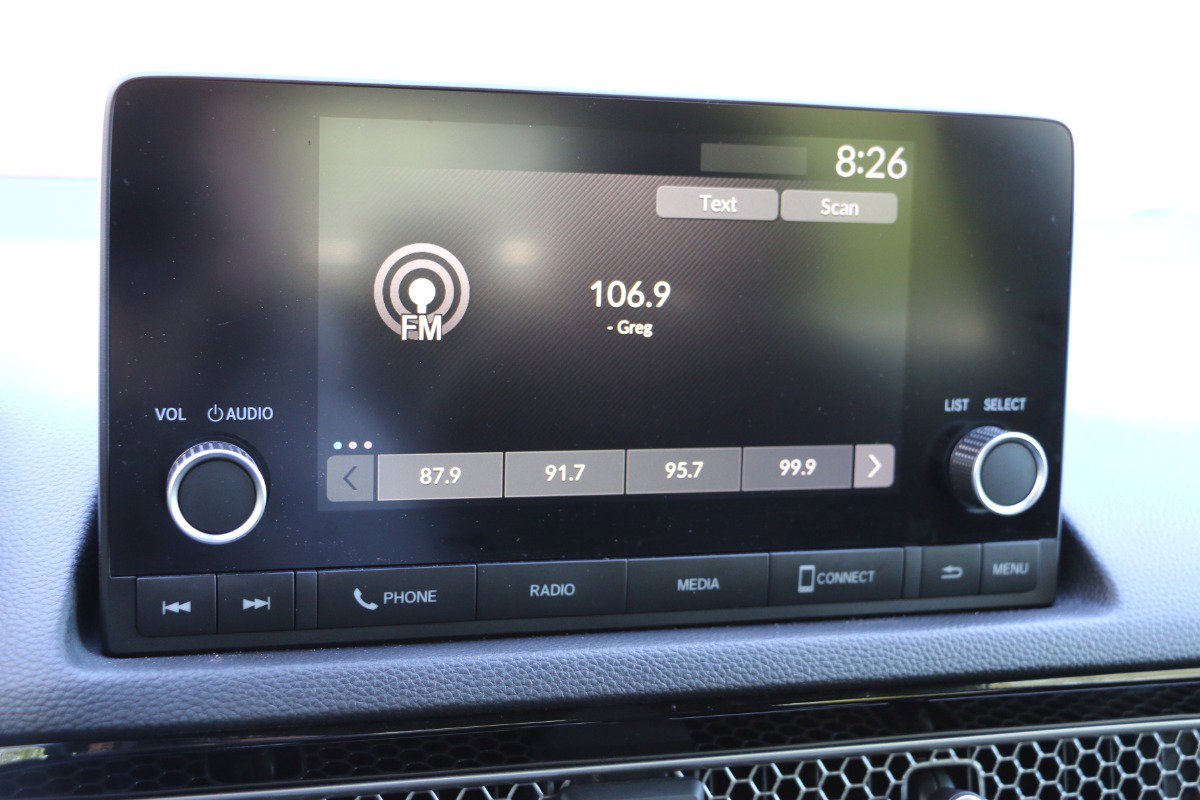 Vehicle image 19 of 27