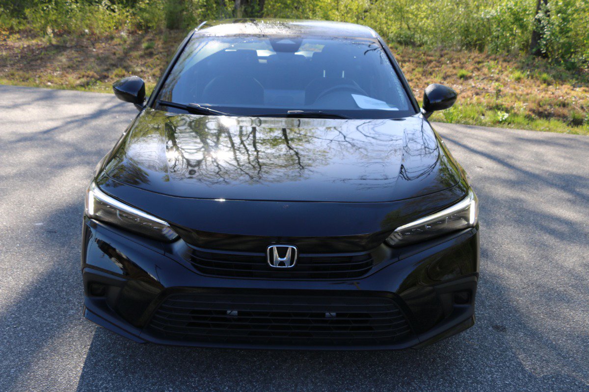 Vehicle image 2 of 27