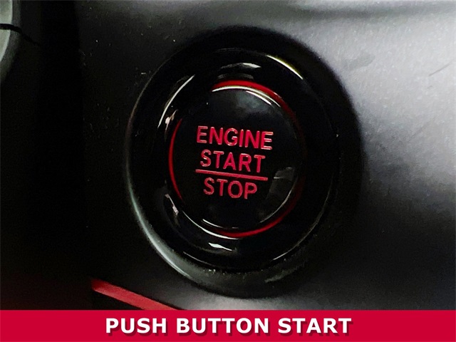 Vehicle image 17 of 34