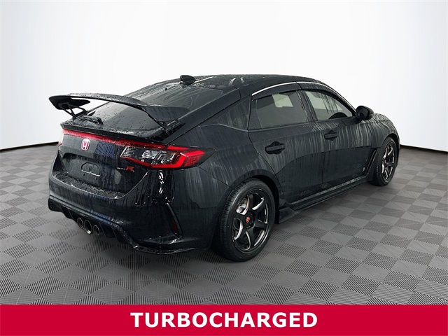 Vehicle image 4 of 34