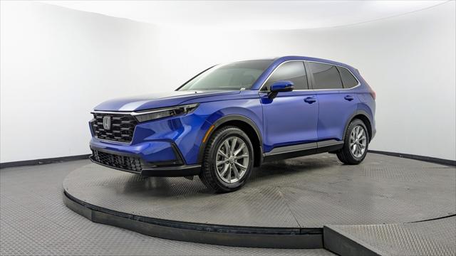 2023 Honda CR-V EX-L Image 1 of 32