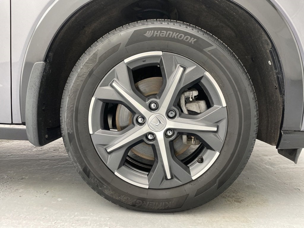 Vehicle image 18 of 49