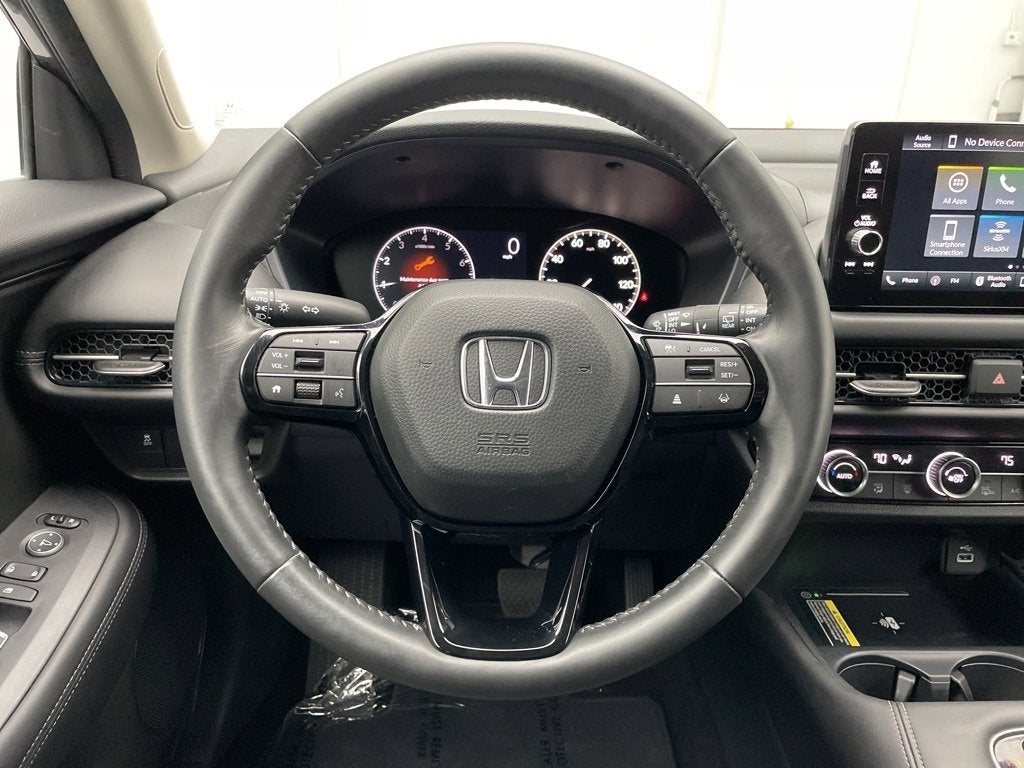 Vehicle image 16 of 49