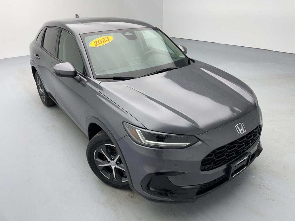 Vehicle image 9 of 49