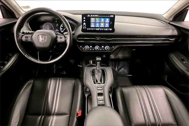 Vehicle image 15 of 36