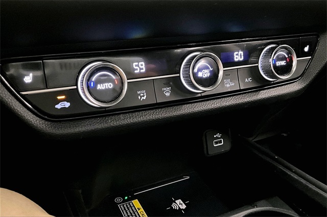 Vehicle image 28 of 36