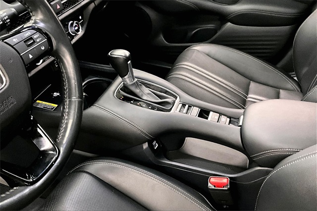 Vehicle image 14 of 36