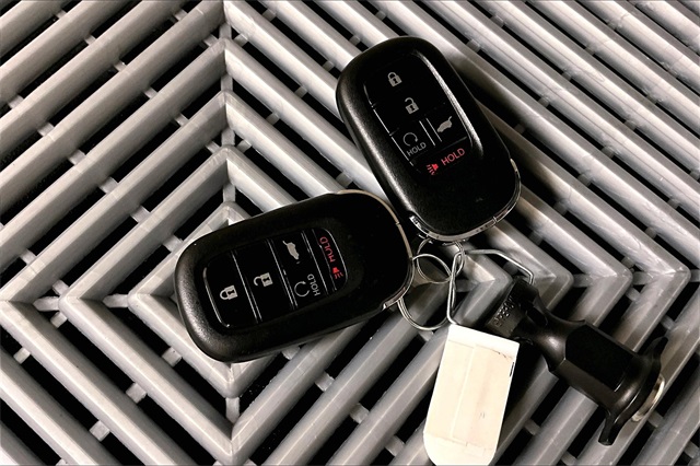 Vehicle image 12 of 36