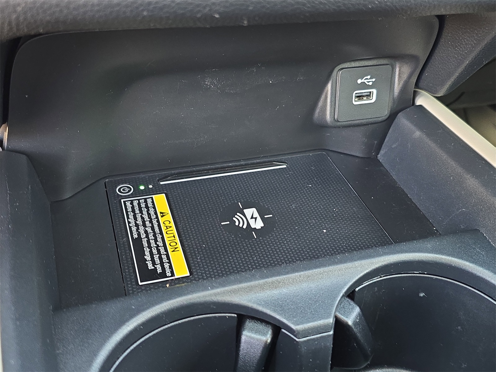 Vehicle image 23 of 34