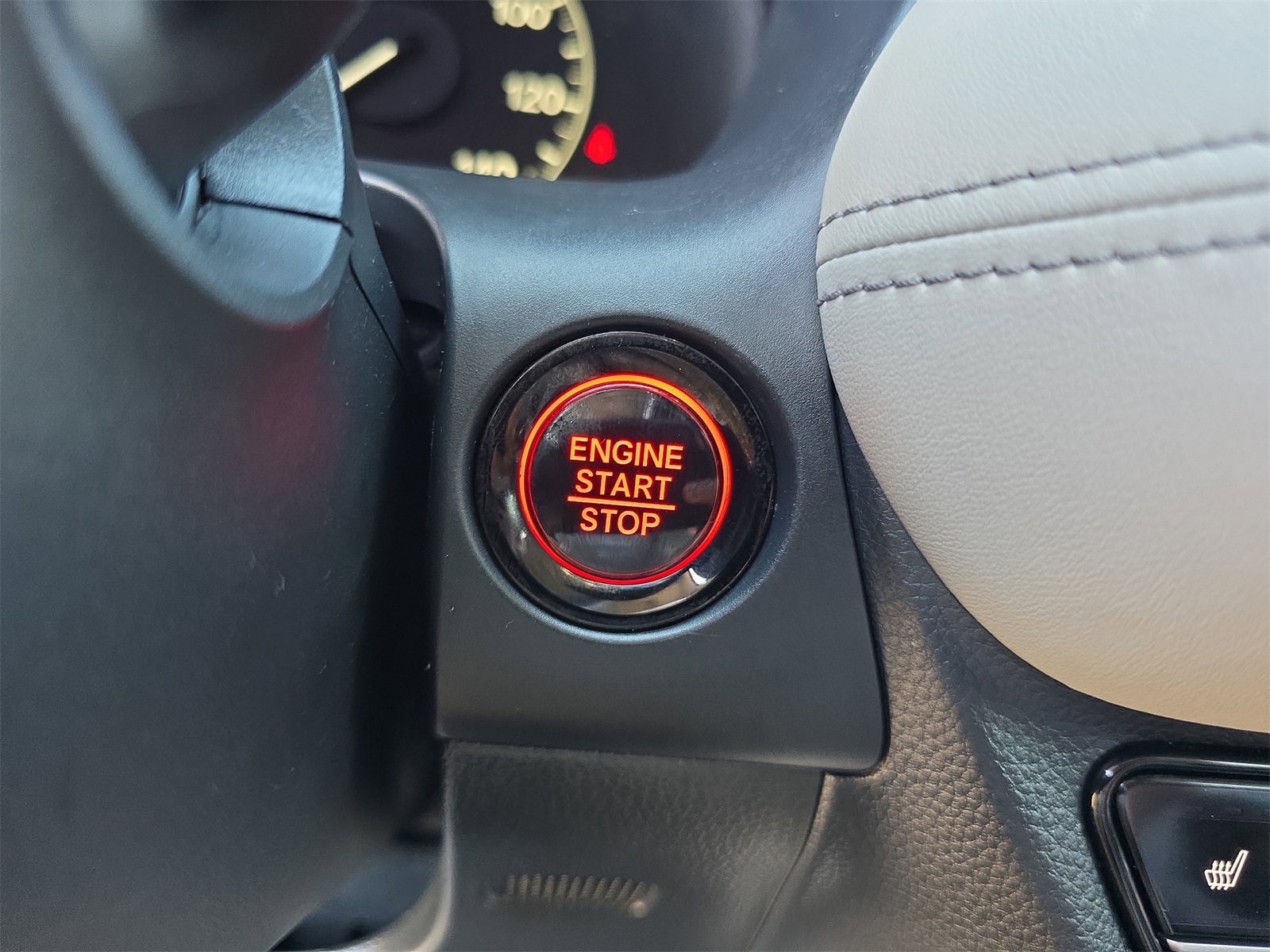 Vehicle image 29 of 34