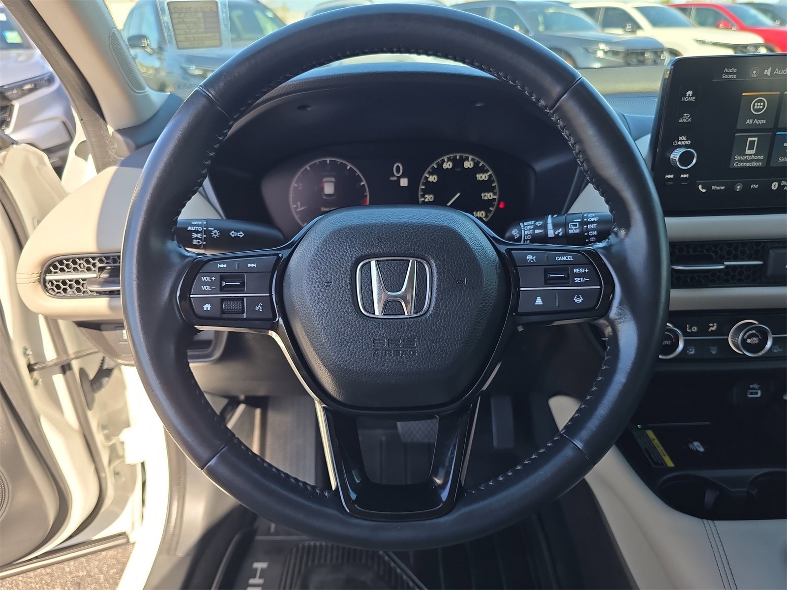 Vehicle image 28 of 34