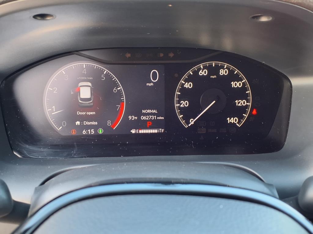 Vehicle image 24 of 34