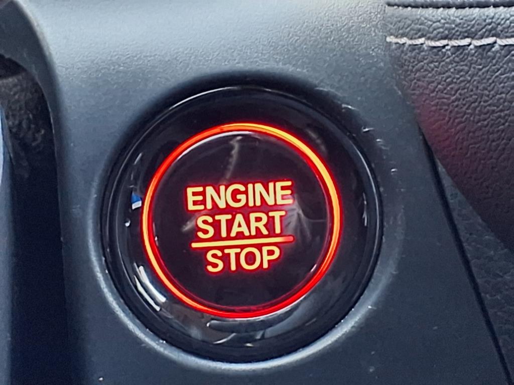 Vehicle image 26 of 34