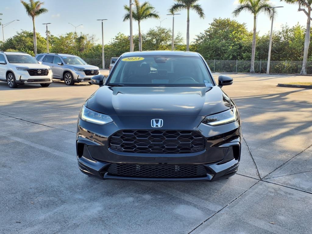 Vehicle image 4 of 34