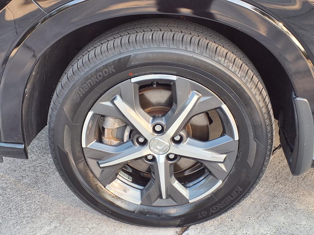 Vehicle image 12 of 34