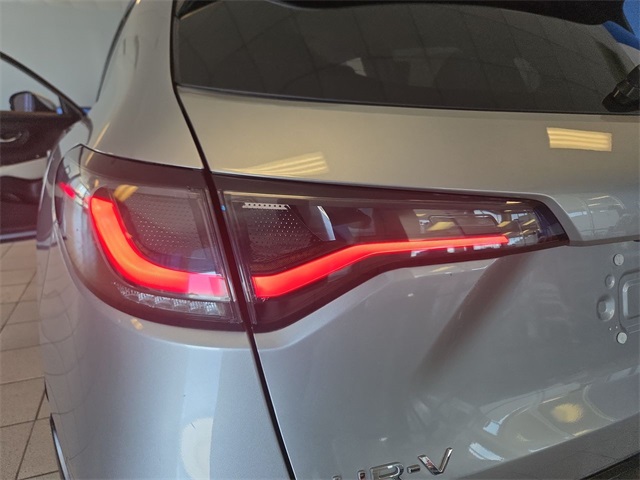 Vehicle image 27 of 27
