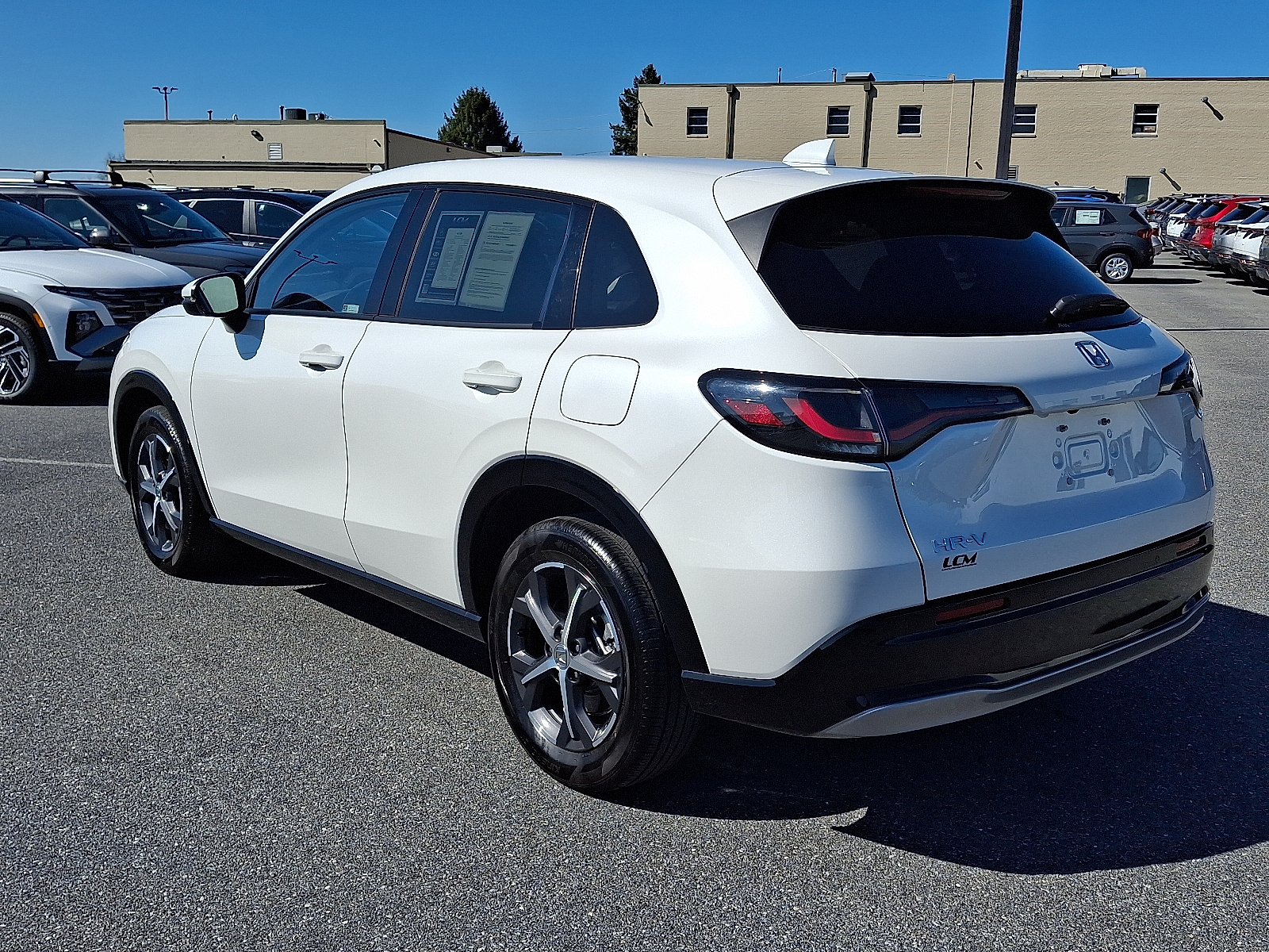 Vehicle image 7 of 30