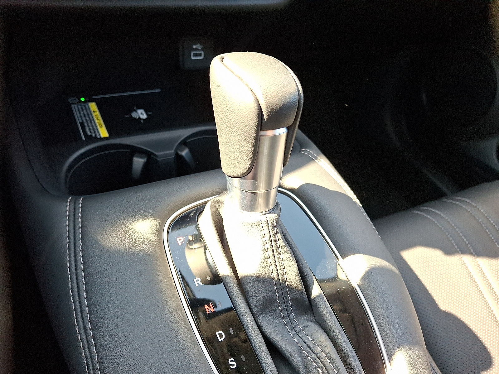 Vehicle image 15 of 30