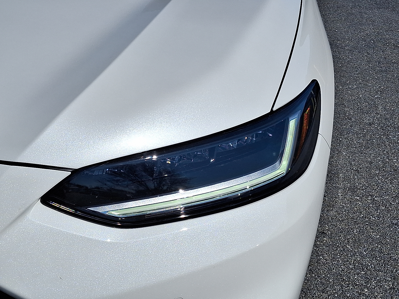 Vehicle image 8 of 30