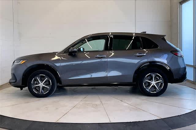 Vehicle image 2 of 36