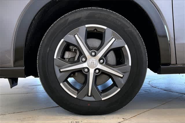 Vehicle image 11 of 36