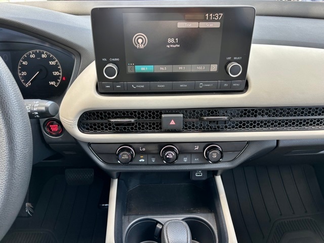 Vehicle image 18 of 27