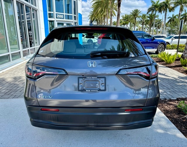 Vehicle image 6 of 27