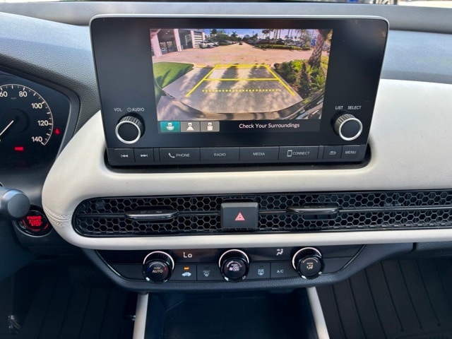 Vehicle image 24 of 27