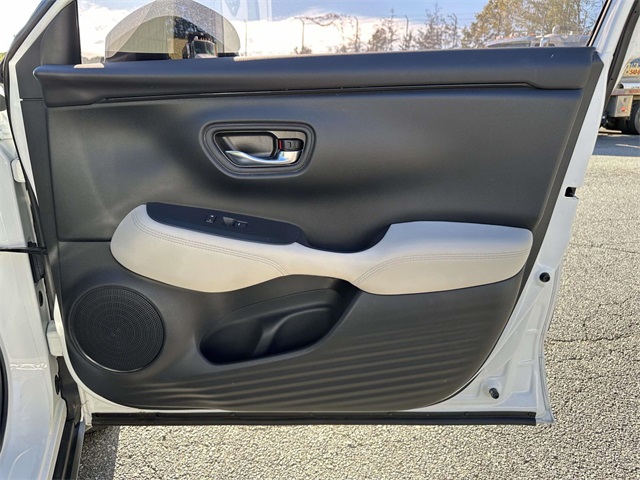 2023 Honda HR-V LX Image 21 of 27