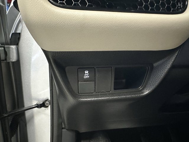2023 Honda HR-V LX Image 16 of 21