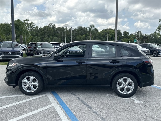 Vehicle image 2 of 25