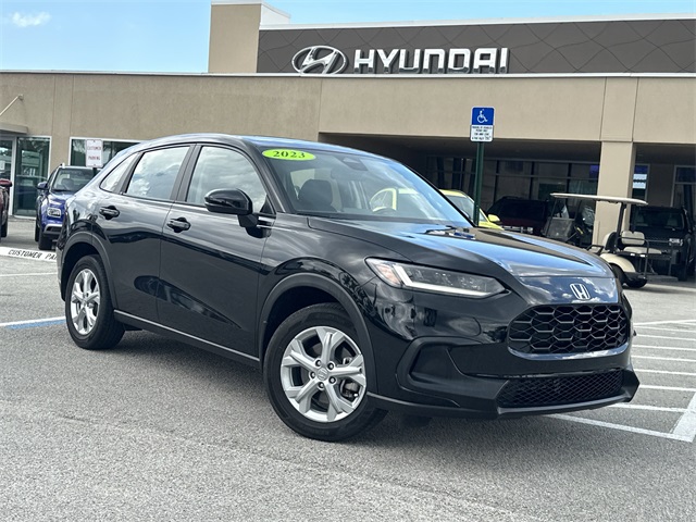 Vehicle image 9 of 25